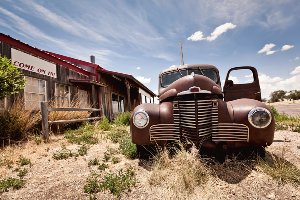 Vintage car in the desert 