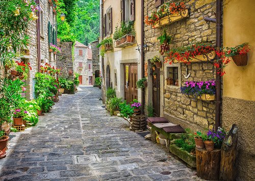 Tuscan streetscape 4 