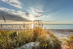 Sunset by the sea 