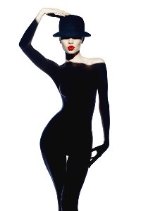 Beauty with bowler 
