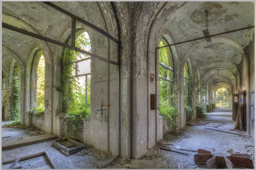 Lost Place shared hallway 