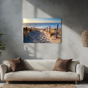Sand path to the sea 