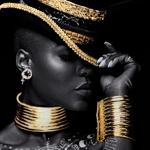 Mysterious beauty with hat 